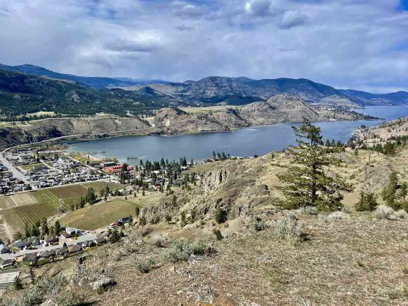 Peach Cliff Hike (Penticton)